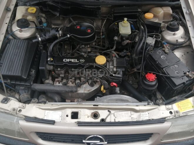 Opel Astra 1996, 376,000 km - 1.6 l - Bakı