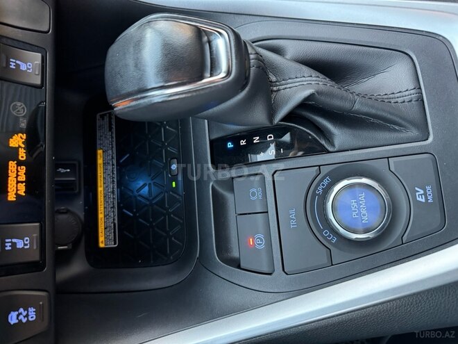 Toyota RAV4 2022, 12,000 km - 2.5 l - Bakı