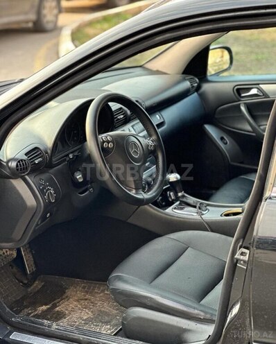 Mercedes C 230 2006, 257,000 km - 2.5 l - Naxçıvan