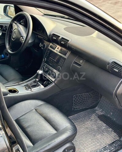 Mercedes C 230 2006, 257,000 km - 2.5 l - Naxçıvan