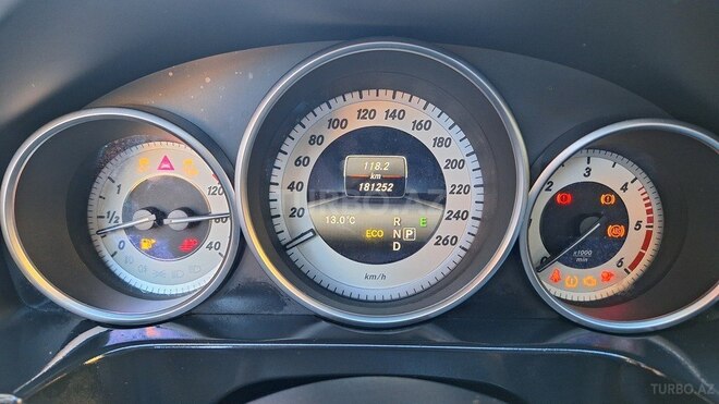 Mercedes E 220 2016, 181,000 km - 2.2 л - Bakı