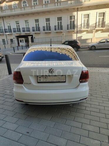 Volkswagen Polo 2018, 142,000 km - 1.6 l - Bakı