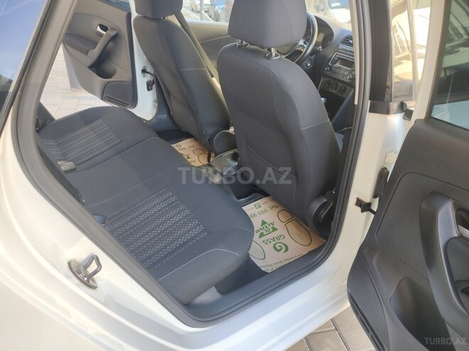 Volkswagen Polo 2018, 142,000 km - 1.6 l - Bakı