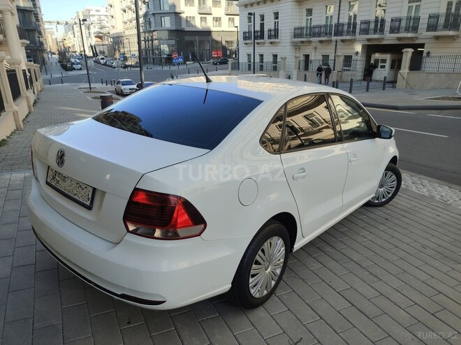 Volkswagen Polo 2018, 142,000 km - 1.6 l - Bakı