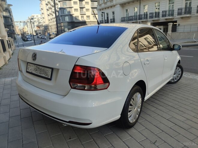 Volkswagen Polo 2018, 142,000 km - 1.6 l - Bakı