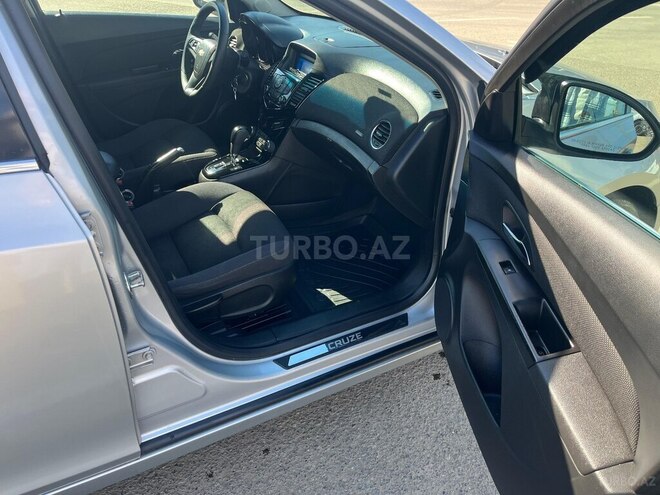 Chevrolet Cruze 2012, 265,000 km - 1.4 л - Astara