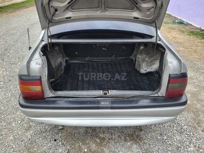 Opel Vectra 1993, 285,000 km - 1.7 l - Sabirabad