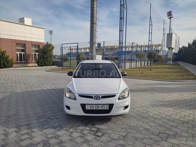 Hyundai i30 2010, 198,000 km - 1.4 л - Bakı