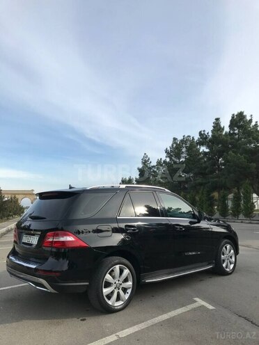 Mercedes ML 300 2014, 158,000 km - 3.5 л - Quba