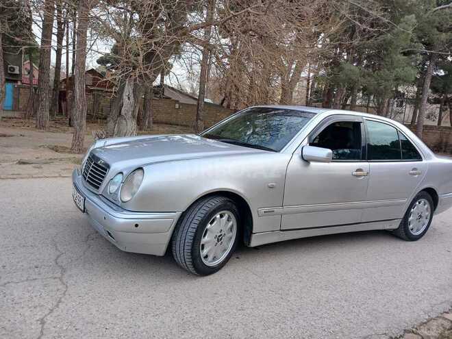 Mercedes E 280 1999, 254,677 km - 2.8 l - Bakı