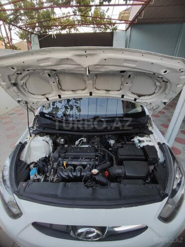 Hyundai Accent 2013, 233,000 km - 1.6 l - Bakı