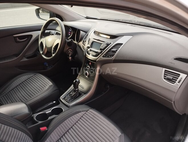 Hyundai Elantra 2014, 140,000 km - 1.8 л - Bakı