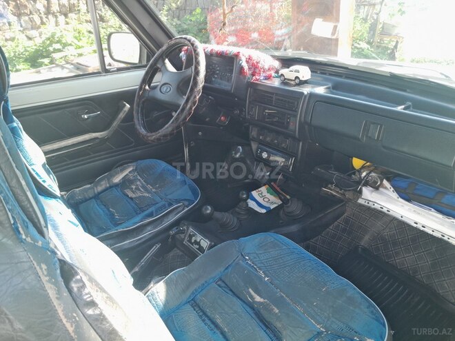 LADA (VAZ) Niva 1998, 227,000 km - 1.7 l - Quba