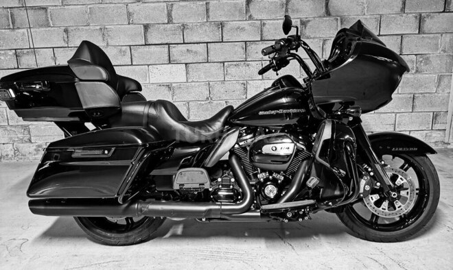 Harley-Davidson FLTRX Road Glide