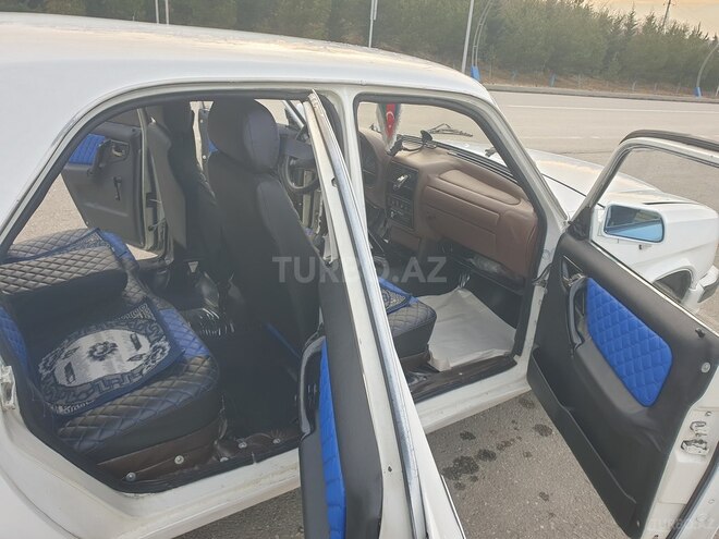 GAZ 3110 2000, 200,000 km - 2.4 l - Qusar