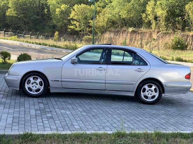 Mercedes E 320 2001, 100,000 km - 3.2 l - Bakı