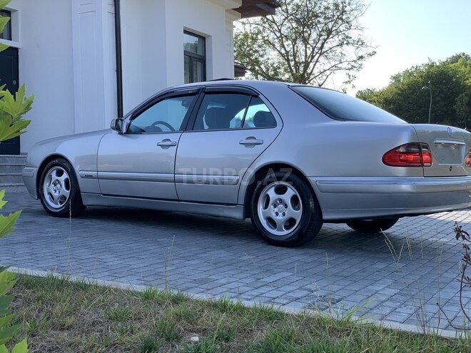Mercedes E 320 2001, 100,000 km - 3.2 l - Bakı