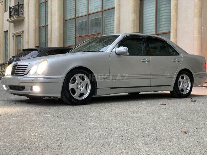 Mercedes E 320 2001, 100,000 km - 3.2 l - Bakı