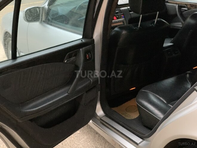 Mercedes E 320 2001, 100,000 km - 3.2 l - Bakı