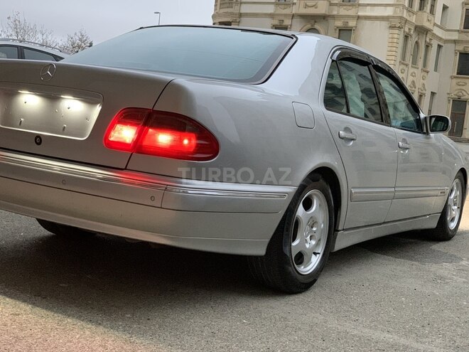 Mercedes E 320 2001, 100,000 km - 3.2 l - Bakı