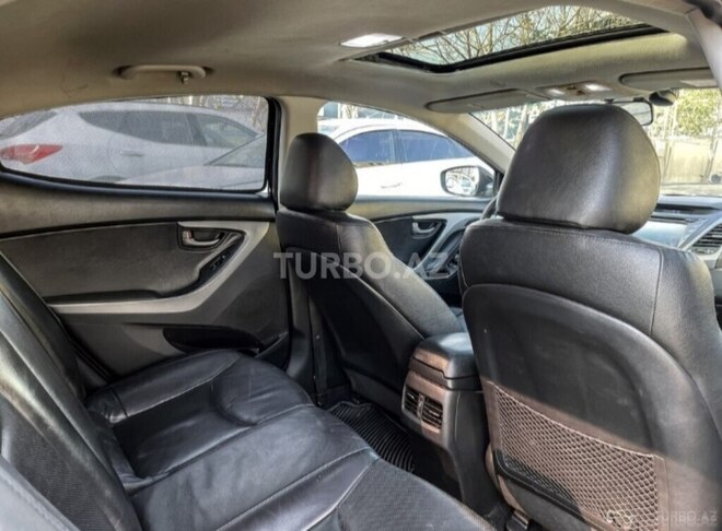 Hyundai Elantra 2012, 241,402 km - 1.8 l - Bakı