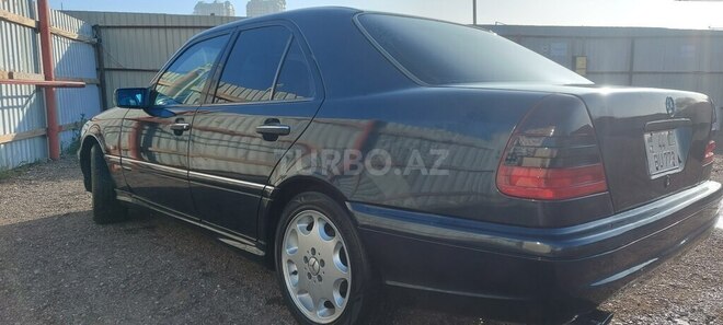 Mercedes C 220 1995, 321,000 km - 2.2 l - Bakı