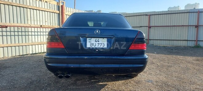 Mercedes C 220 1995, 321,000 km - 2.2 l - Bakı
