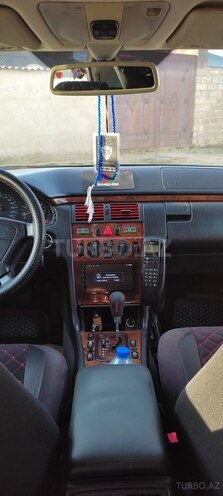 Mercedes E 240 1999, 357,315 km - 2.4 l - Bakı