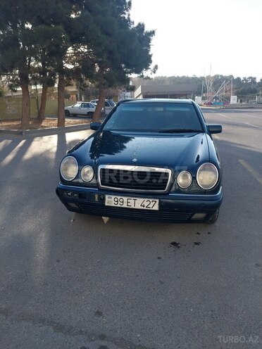 Mercedes E 220 1998, 421,700 km - 2.2 l - Bakı