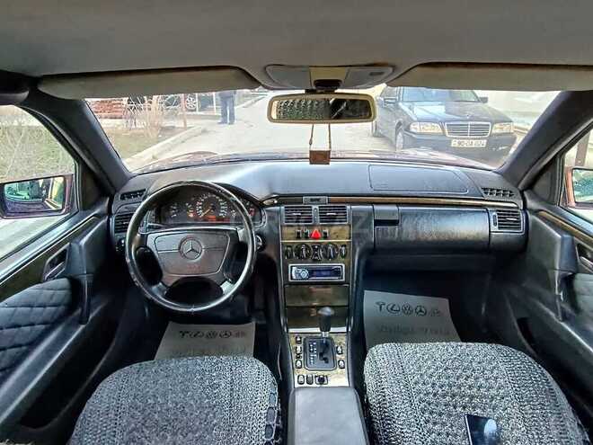 Mercedes E 240 1997, 345,000 km - 2.4 l - Şirvan