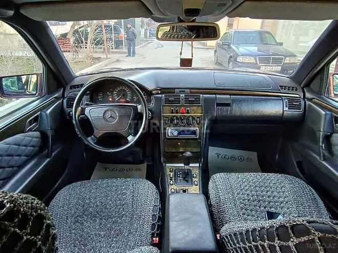 Mercedes E 240 1997, 345,000 km - 2.4 l - Şirvan