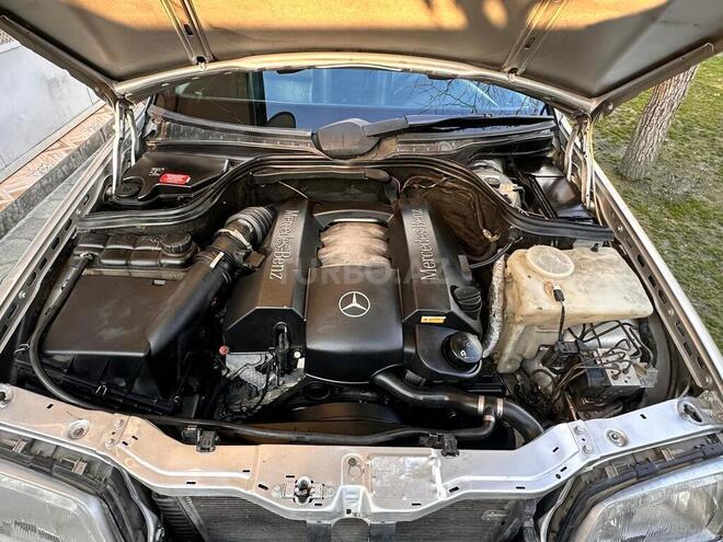 Mercedes C 240 2000, 372,900 km - 2.4 л - Balakən
