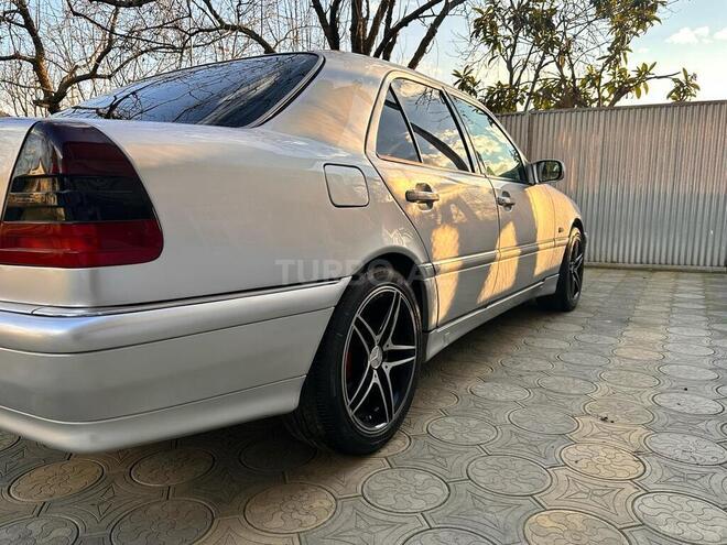 Mercedes C 240 2000, 372,900 km - 2.4 л - Balakən