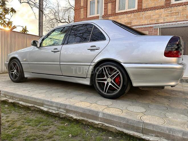 Mercedes C 240 2000, 372,900 km - 2.4 л - Balakən