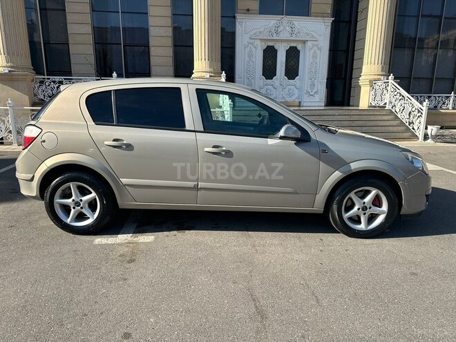 Opel Astra 2005, 250,000 km - 1.4 l - Bakı