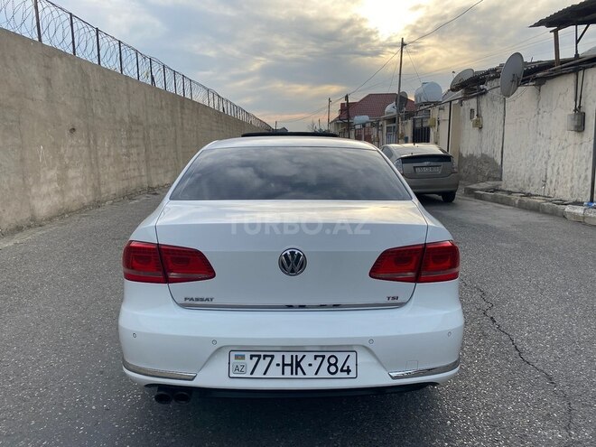 Volkswagen Passat 2011, 246,000 km - 1.8 л - Bakı