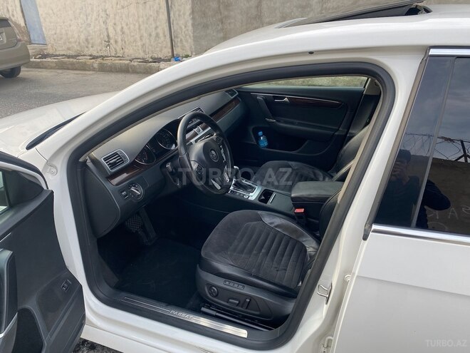Volkswagen Passat 2011, 246,000 km - 1.8 л - Bakı