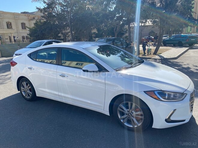 Hyundai Elantra 2016, 132,932 km - 2.0 l - Bakı