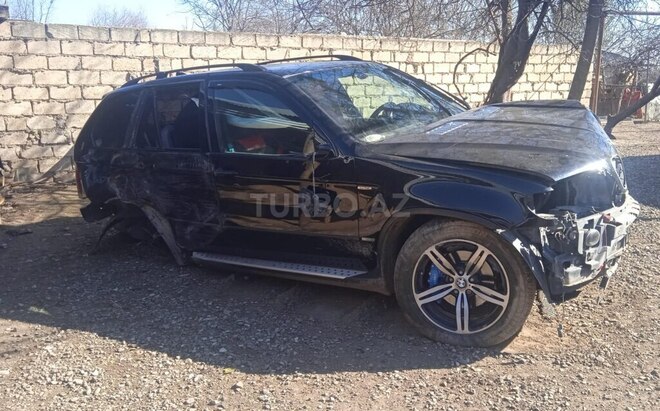 BMW X5 2003, 200,000 km - 4.4 l - Ağcabədi