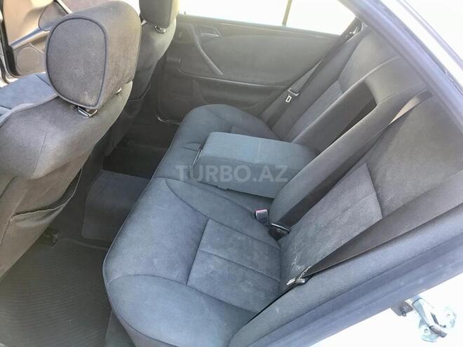Mercedes E 240 1999, 211,000 km - 2.4 л - Samux