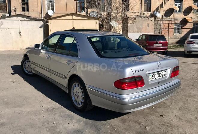Mercedes E 240 1999, 211,000 km - 2.4 л - Samux
