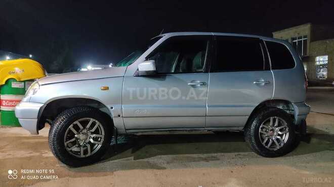 Chevrolet Niva 2005, 197,500 km - 1.7 l - Quba