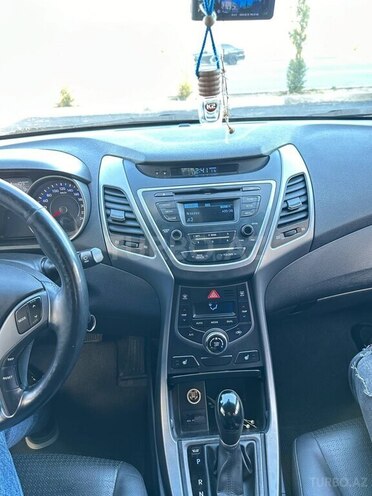 Hyundai Elantra 2015, 158,000 km - 1.6 л - Sumqayıt