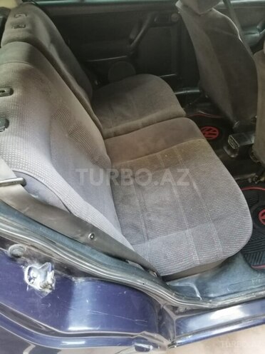 Volkswagen Golf 1996, 257,896 km - 2.0 l - Qəbələ