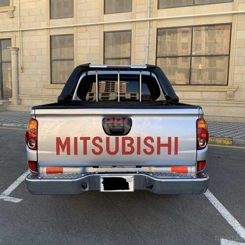 Mitsubishi L200 2013, 193,654 km - 2.5 l - Xırdalan