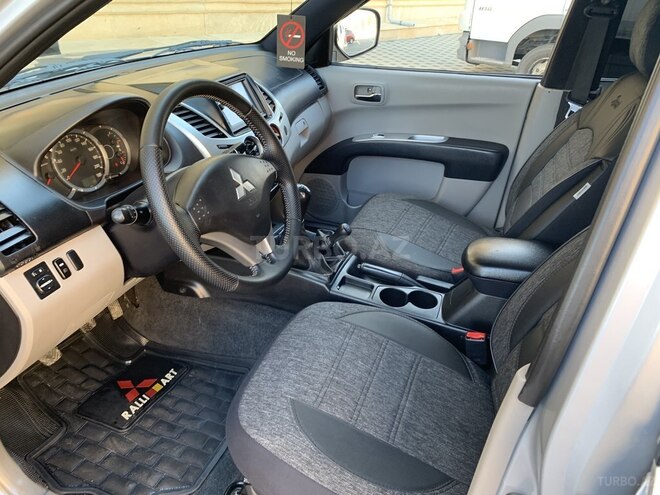 Mitsubishi L200 2013, 193,654 km - 2.5 l - Xırdalan