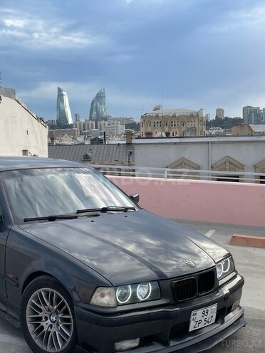 BMW 320 1993, 347,000 km - 2.0 l - Bakı