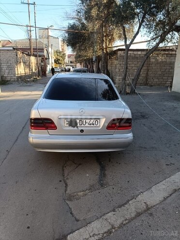 Mercedes E 270 2000, 370,000 km - 2.7 l - Bakı