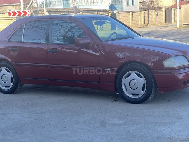 Mercedes C 230 1997, 270,000 km - 2.3 l - Xudat