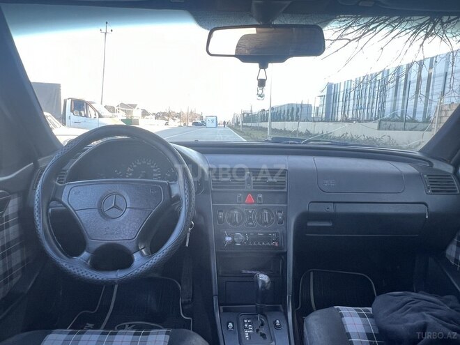 Mercedes C 230 1997, 270,000 km - 2.3 l - Xudat